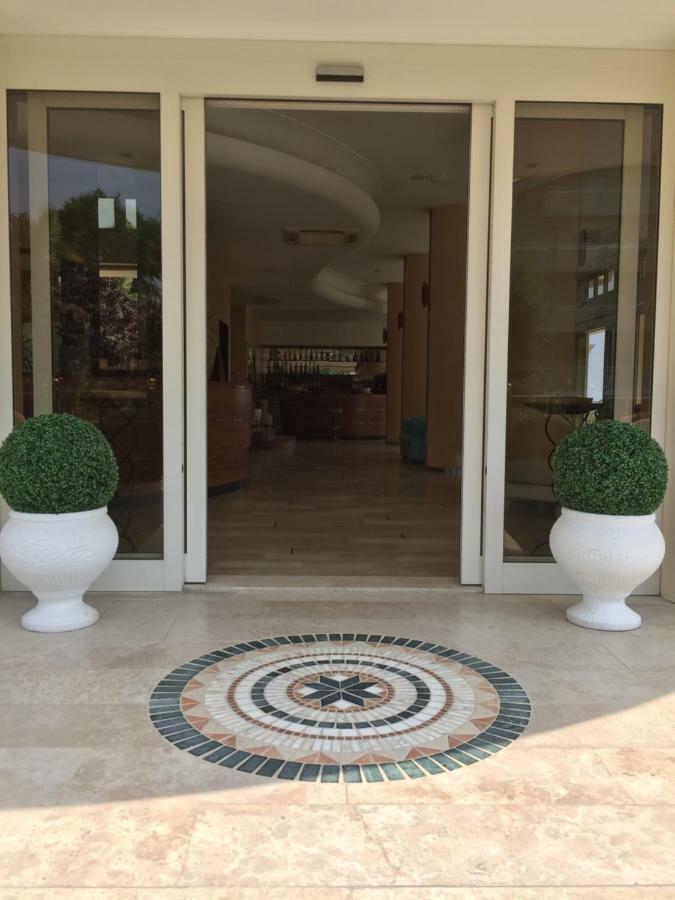 Hotel La Rosa Cattolica Zewnętrze zdjęcie